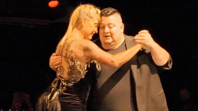 Alejandra Mantinan and Aoniken Quiroga dance Flor de Monserrat in Berlin 2022