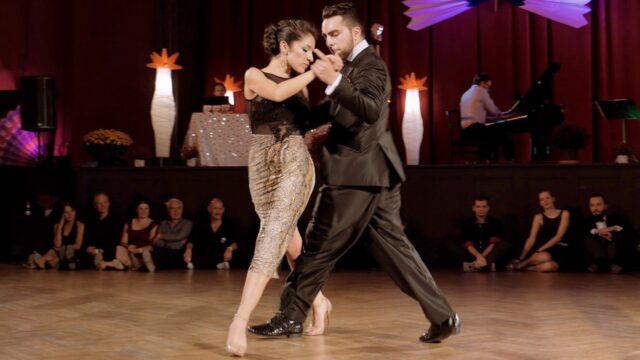 Clarisa Aragon and Jonathan Saavedra dance Loca at Tango Tage Halle 2018