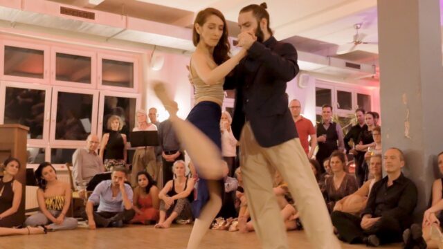 Alicja Mikolajczyk and Malachai Payne dance Desencuentro at Mala Junta Berlin in 2019
