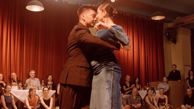Roxana Suarez and Sebastian Achaval dance Yo te bendigo in Berlin 2023