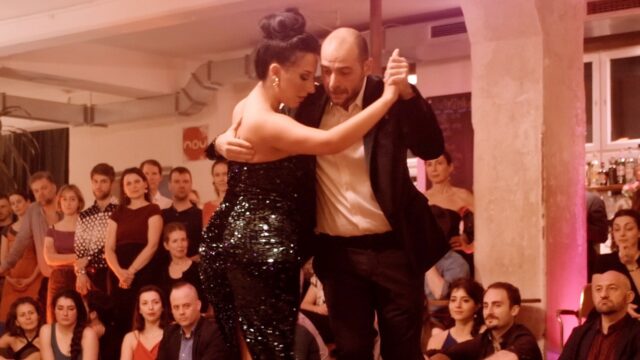 Olga Kyriakou and Daniele Calà dance No mientas in Berlin