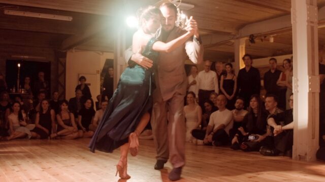 Lorena Tarantino and Gianpiero Galdi dance La mentirosa at Tangoloft Berlin in 2024