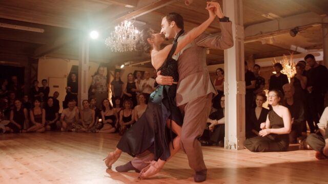 Lorena Tarantino and Gianpiero Galdi dance Mendocina at Tangoloft Berlin in 2024