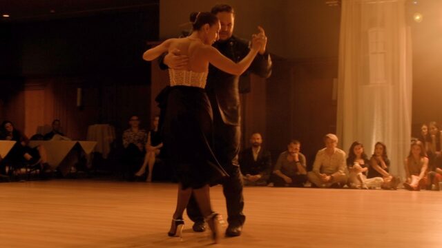 Simin Ogur and Facundo Berrios dance El pollo Ricardo at La Ventana Tango Festival 2024