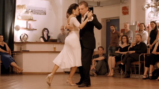 Başak Evran and Juan Stefanides dance Mi refugio at Nou Tango Berlin