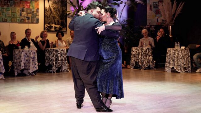 Cynthia Palacios and Sebastian Bolivar dance Igual que una sombra in Montpellier, France