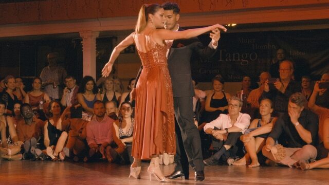 Paula Tejeda and Lucas Carrizo – Melodia oriental